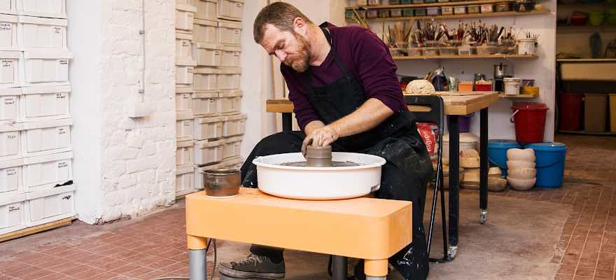 Tour de potier : le guide complet 2024 pour bien choisir