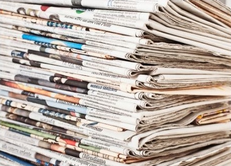 transporter poterie avec journal