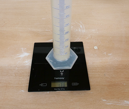 éprouvette pour mesurer l'émail