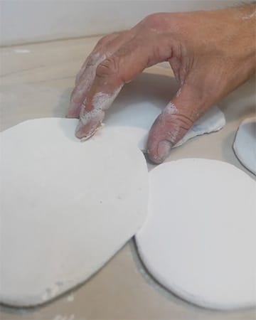 kaolin et alumine hydratée en céramique plaque