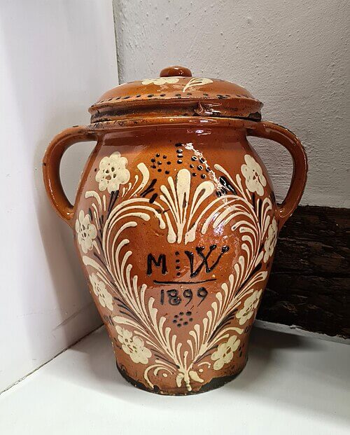 Pot à crème en terre vernissée orange - 1899 (Musée alsacien de Strasbourg)