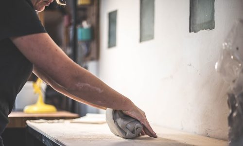 les femmes dans la céramique